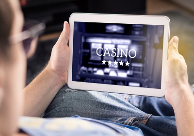 Newbies in a casino: How to start playing online?