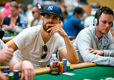 Gerrard Piqué competes with the best even in poker